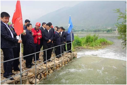 1496653783109023.png blob.png